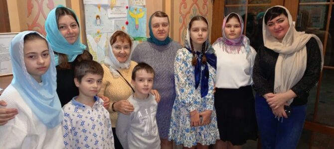 Открытый урок ко Дню матери и Рождественским чтениям прошёл в воскресной школе